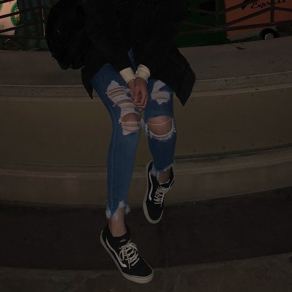 Express Mid Rise Ankle Jean - Picture 3 of 4